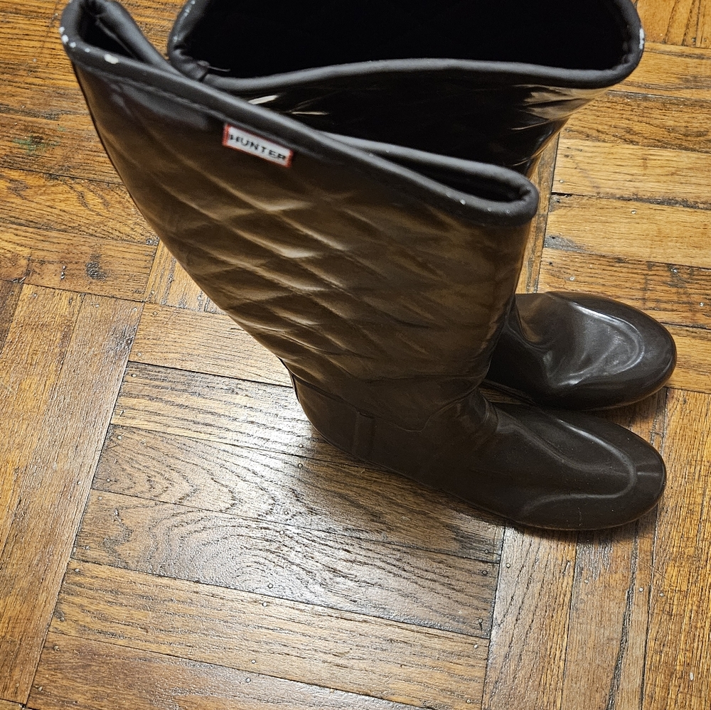 Hunter rain boot rubber  style 8 US